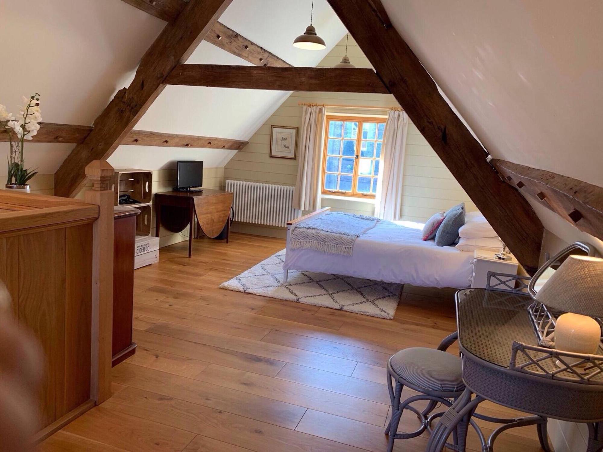 Demesne Farm Guesthouse Монмут Экстерьер фото