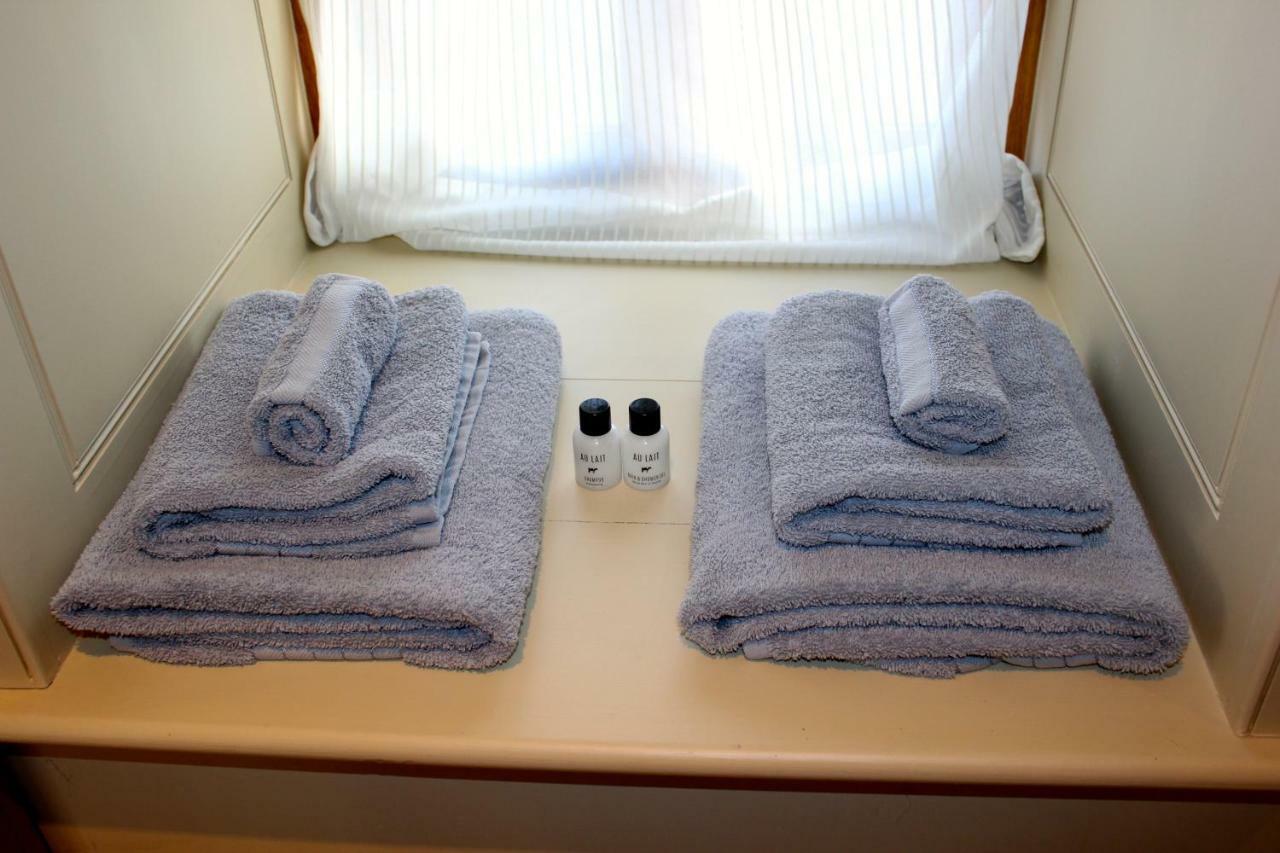 Demesne Farm Guesthouse Монмут Экстерьер фото